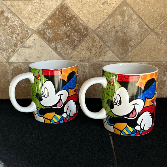 2011 Disney (set of two) Romero Britto Large
Colorful Mickey Mouse Mugs - Picture 2 of 6